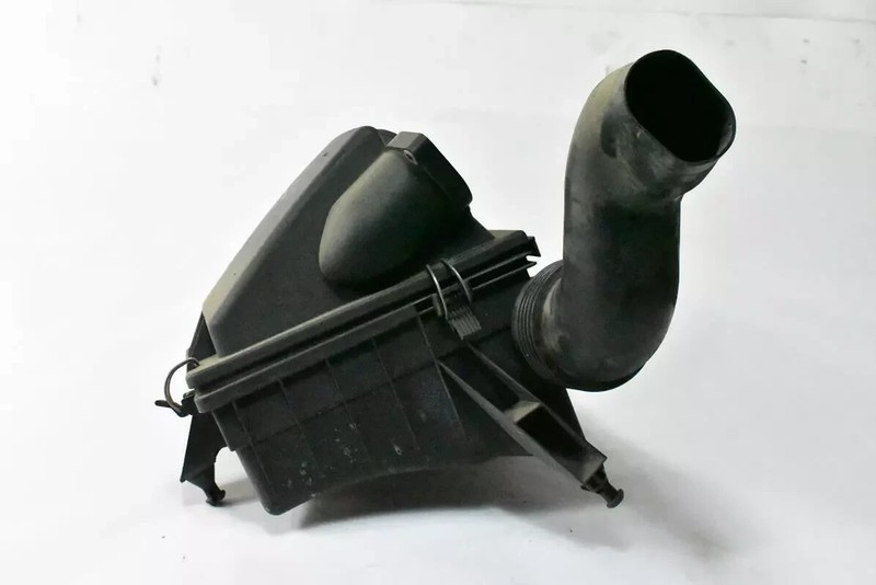 97-2000 Mercedes SLK230 Air Intake Cleaner Filter Housing Box 1110900001 OEM