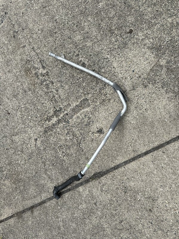 2010 - 2013 Mercedes Benz E Class C207 Hose Tube Pipe Heated Water Line Oem