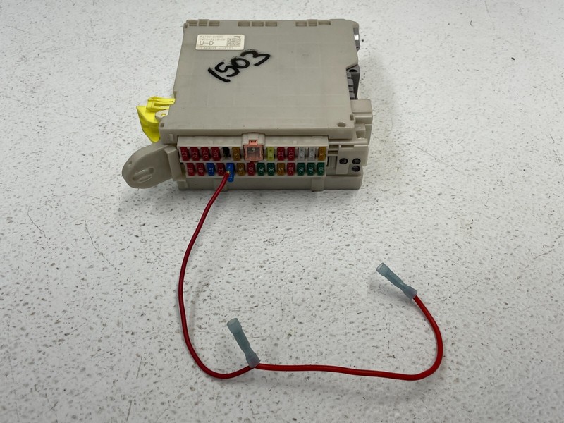 2013-2016 Lexus LS460 Left Dashboard Fuse Junction Relay Box Block 1503 OEM