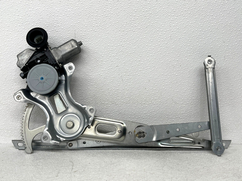 ⭐2013-2020 LEXUS GS350 GS450H FRONT RIGHT DOOR WINDOW REGULATOR & MOTOR LOT2490