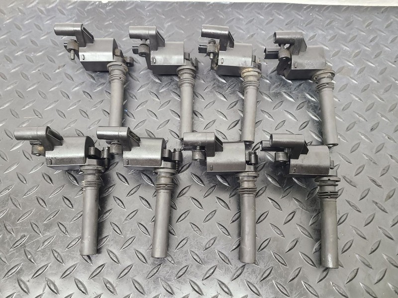 03-05 Dodge Ram 1500 5.7L Ignition Coil Assembly (Set Of 8) OEM 56028394AB