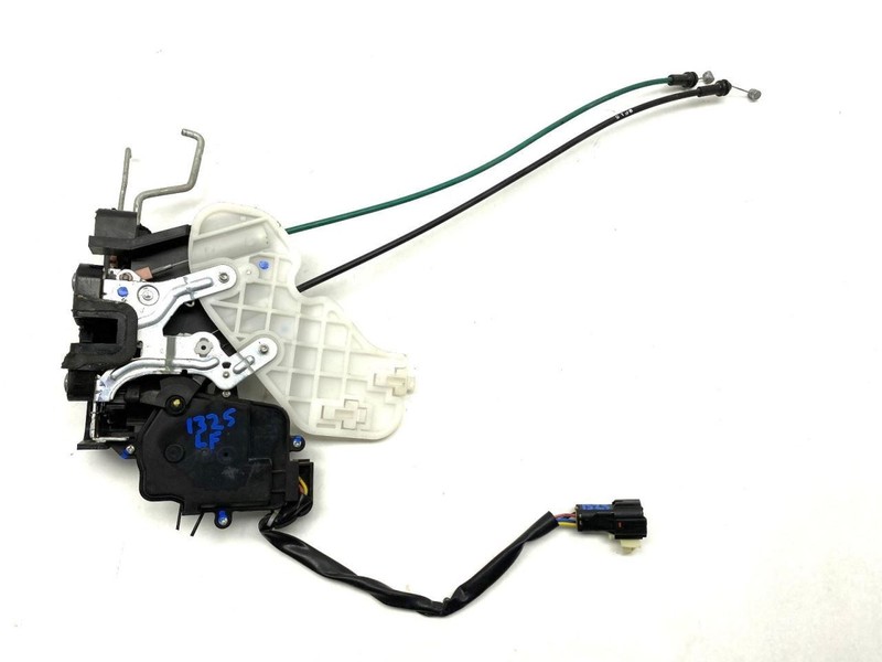 Left Driver Side Front Door Latch Lock Actuator Fits 2006-2012 Kia Sedona 87740