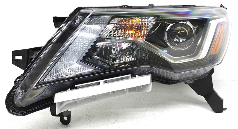 OEM Left Driver Side LED Headlamp For Nissan Pathfinder 26060-9PF1A, Tab Missing