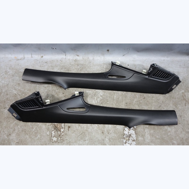 Damaged 05-13 Porsche 997 911 Coupe Rear C-Pillar Trim Cover Pair Black Vinyl