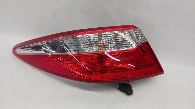 15-'17 TOYOTA CAMRY Left driver outer Taillight OEM Grade A!