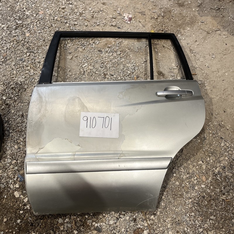 TOYOTA HIGHLANDER 2005REAR LEFTSIDE DOOR SHELL SKIN FACTORY Gray