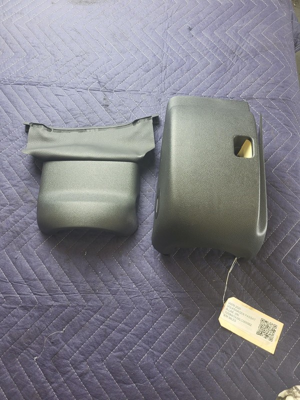 Used Oem Volkswagen Steering Column Shroud Trim for 2020-2022 Passat 2.0L FWD
