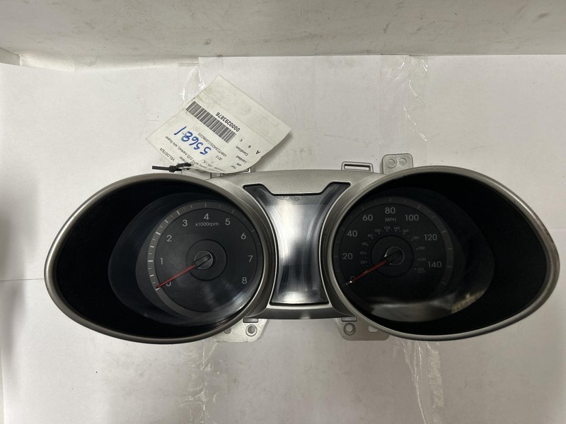2012 HYUNDAI VELOSTER Speedometer cluster w/cruise control AT 31k miles OEM 12