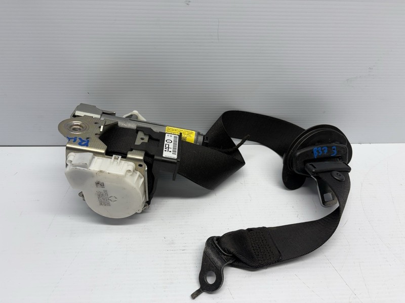 12-18 OEM BMW F30 F34 F36 F80 M3 Front Right Passenger Side Seatbelt Retractor