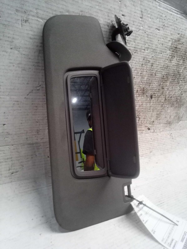 2020 Chevrolet Silverado 1500 White Sun Visor OEM Used Part 681435