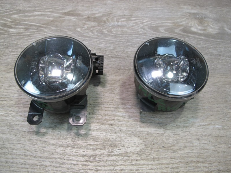 2017-2020 MASERATI LEVANTE M161 FRONT LEFT & RIGHT FOG LIGHT LAMP SET OF 2