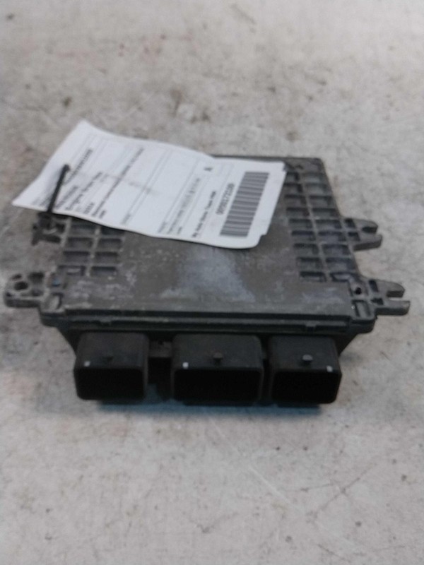 2010 Nissan Rogue Engine Control Module ECM 2.5L OEM 23710CZ31A 134K Miles