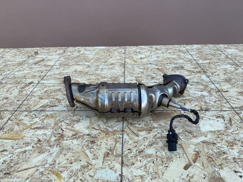 GENESIS G70 G80 G90 17-25 OEM RIGHT RH MANIFOLD MUFFLER EXHAUST PIPE TUBE 3.3T