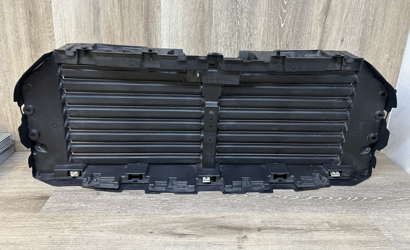2021-23FORD F-150 SHUTTER ASSYOEM. ML34-8200 / ML34-8475