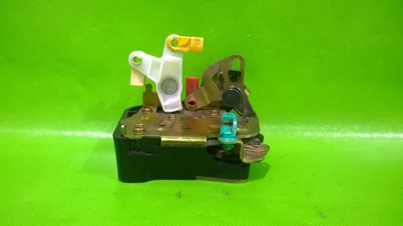 04 05 PT CRUISER HTBK PASSENGER RIGHT REAR DOOR LOCK LATCH OEM 4208-15