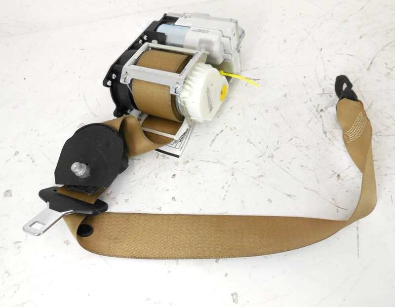 Mercedes-Benz GL450 Front Seatbelt Buckle Receiver Passenger Right OEM 2010-2012