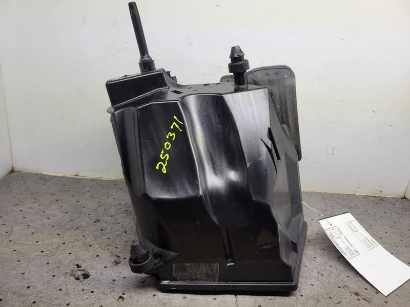 Air Cleaner Fits 17-24 AUDI ALLROAD 1666510