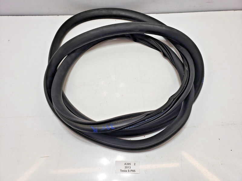 ✅ 2012-2016 OEM Tesla Model S Rear Tailgate Liftgate Trunk Rubber Seal