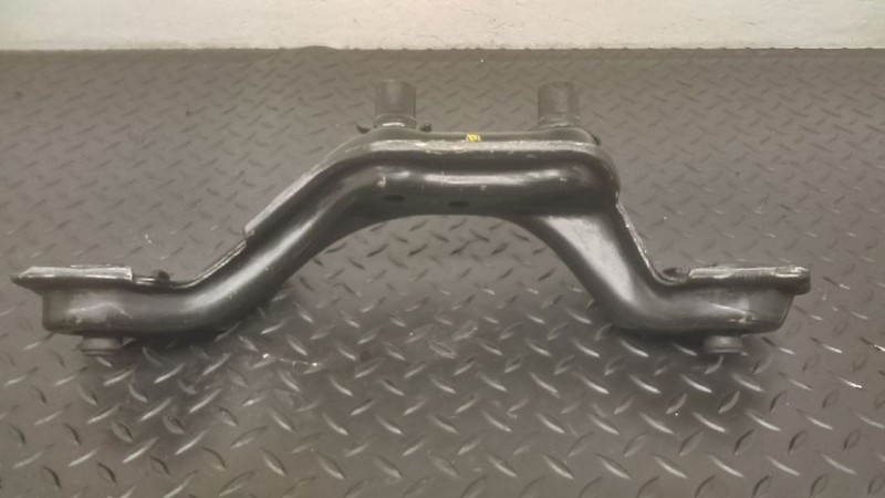 1997-2001 Honda CR-V 4WD Rear Differential Mount Bracket OEM 50710-S10-A01