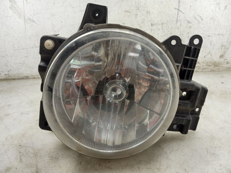 07-14 TOYOTA FJ CRUISER PASSENGER RIGHT HEADLIGHT