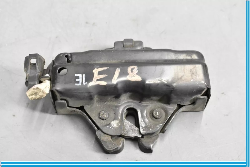 07-12 Lexus LS460 LS600h Front Hood Lock Latch Release Assembly 53510-33341 OEM