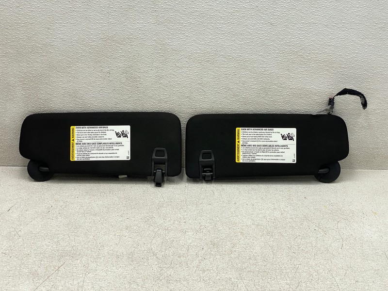 2020-2024 CADILLAC CT5 LEFT & RIGHT SIDE SUN VISOR SET OEM LOT797