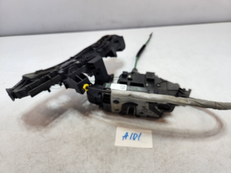 ✅ 15-21 OEM Mercedes W205 C300 Rear Right Door Lock Actuator W/ Handle Bracket