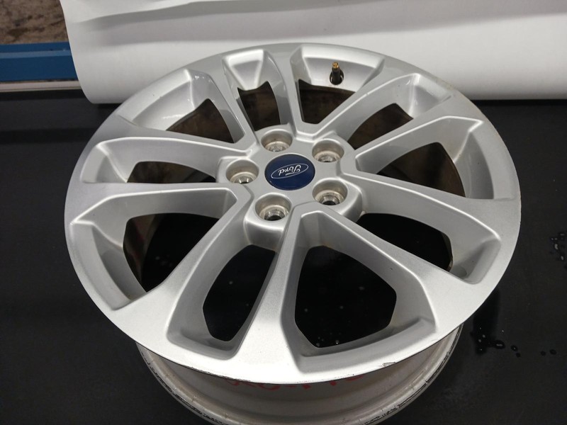 2020 FORD ESCAPE Wheel 17x7 aluminum 10 spoke silver OEM 20 21 22
