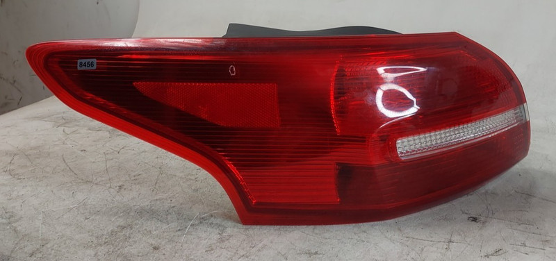 2015-18 Ford Focus Sedan LH Left Driver Side Rear Tail Light F1EB-13405-FE OEM