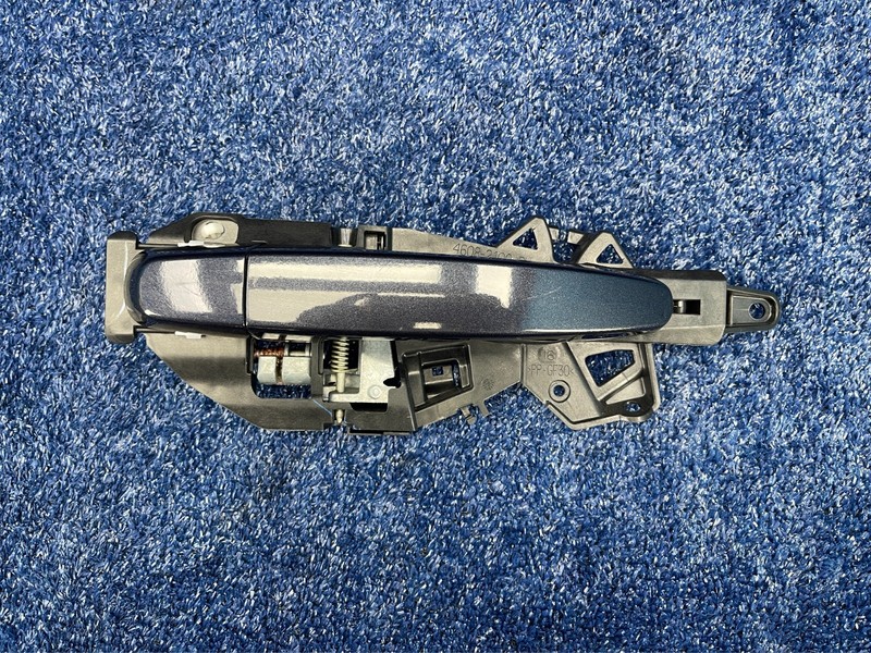 2016–2024 Chevrolet Malibu Rear Right Exterior Door Handle OEM 46082100