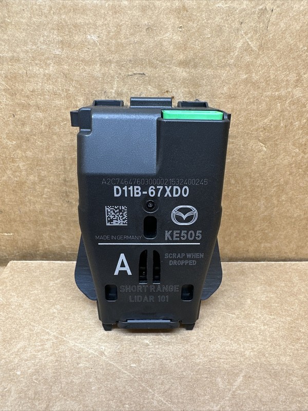 MAZDA FRONT WINDSHIELD CAMERA DISTANCE RADAR LAZER SENSOR UNIT OEM D11B-67XD0