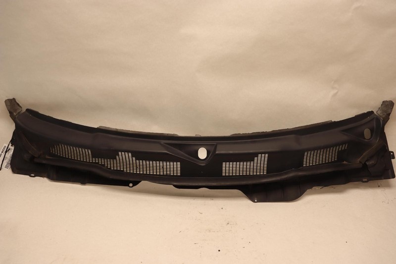 2011-2018 RAM 1500 2500 3500 FRONT WINDSHIELD WIPER COWL GRILLE VENT COVER OEM