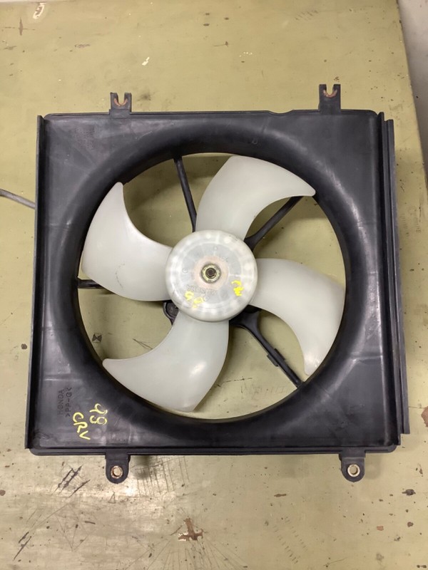 97-01 Honda CR-V Radiator cooling fan motor shroud Used OEM