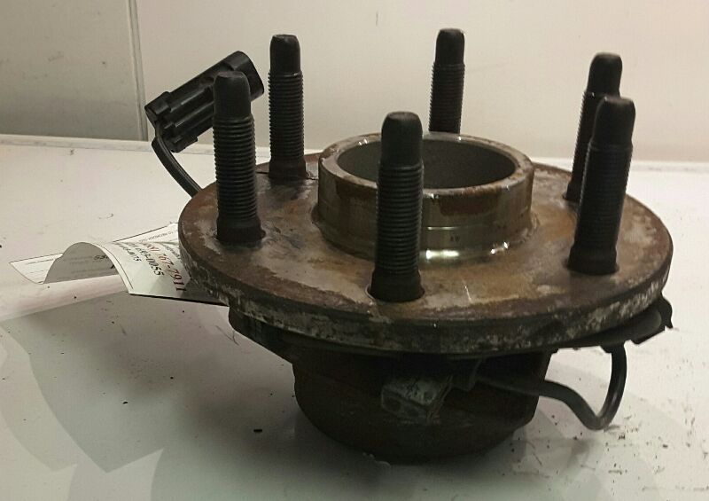 HUB FRONT 2WD FITS 00-05 SUBURBAN 1500 155625