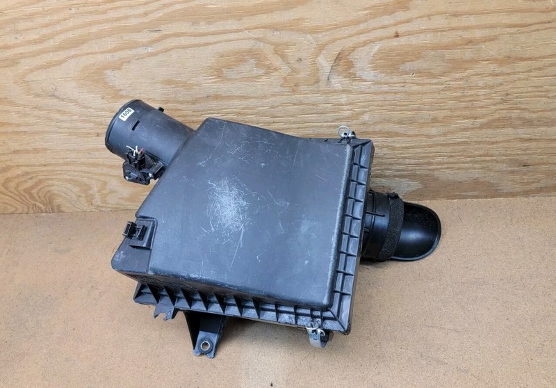 2016 - 2023 TOYOTA TACOMA 3.5L ENGINE AIR CLEANER BOX UPPER COVER OEM 178120S020