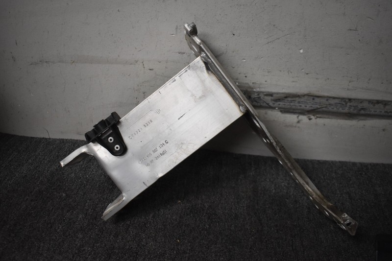 2014-2018 AUDI RS7 BASE RIGHT SIDE BUMPER BRACKET FACTORY OEM