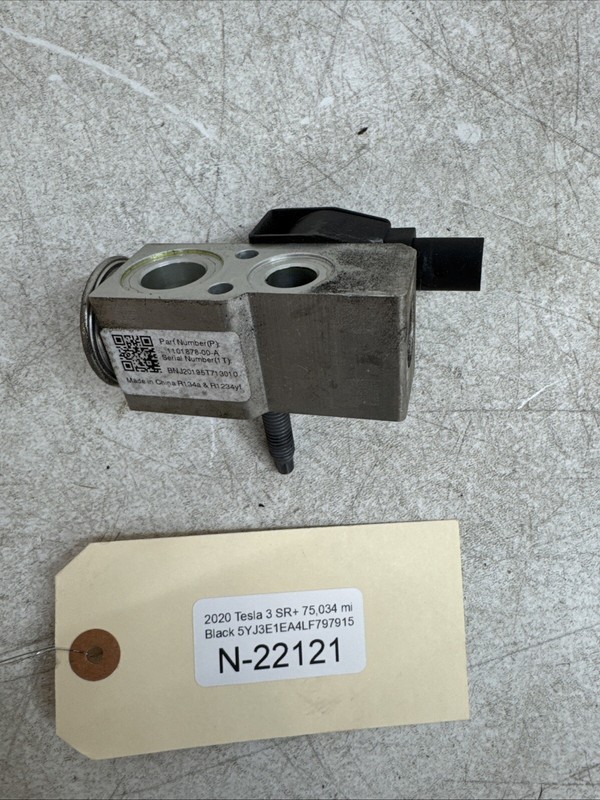 ⚡️Tesla Model 3 HVAC AC Heater Core Line Sensor Valve 1101878-00-A 22121 B61