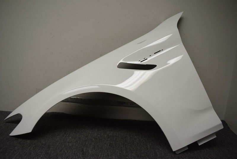 JAGUAR FENDER LEFT SIDE FACTORY OEM