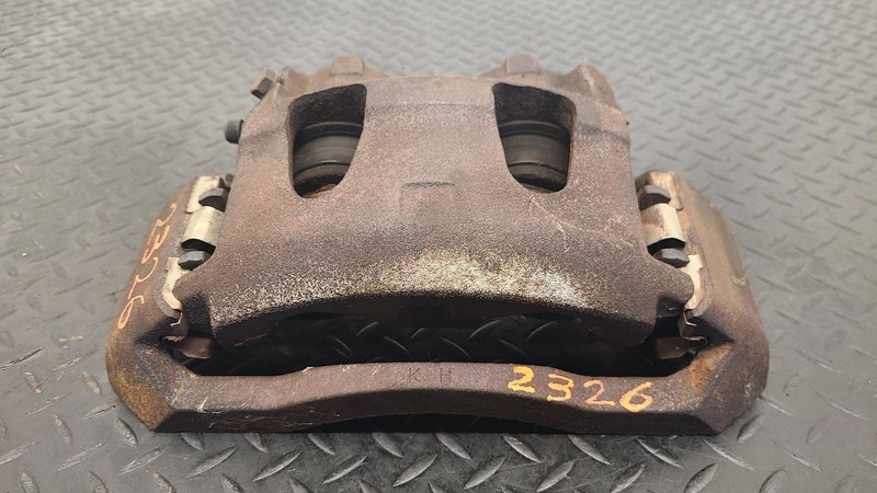 95-99 Ford E250 Van Front Left Driver Brake Caliper OEM F6UZ-2B121-FA
