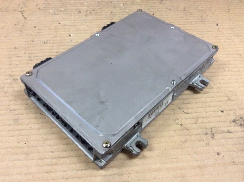 96 97 98 Civic V-tec ECU ECM 37820-P2P-A82 LX Computer Used OEM
