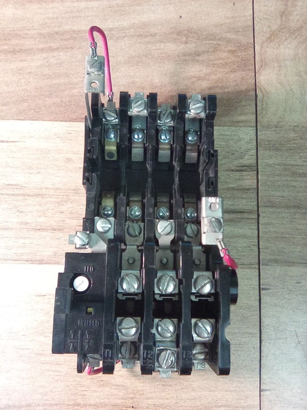General Electric CR306B002 Magnetic Starter Nema B600