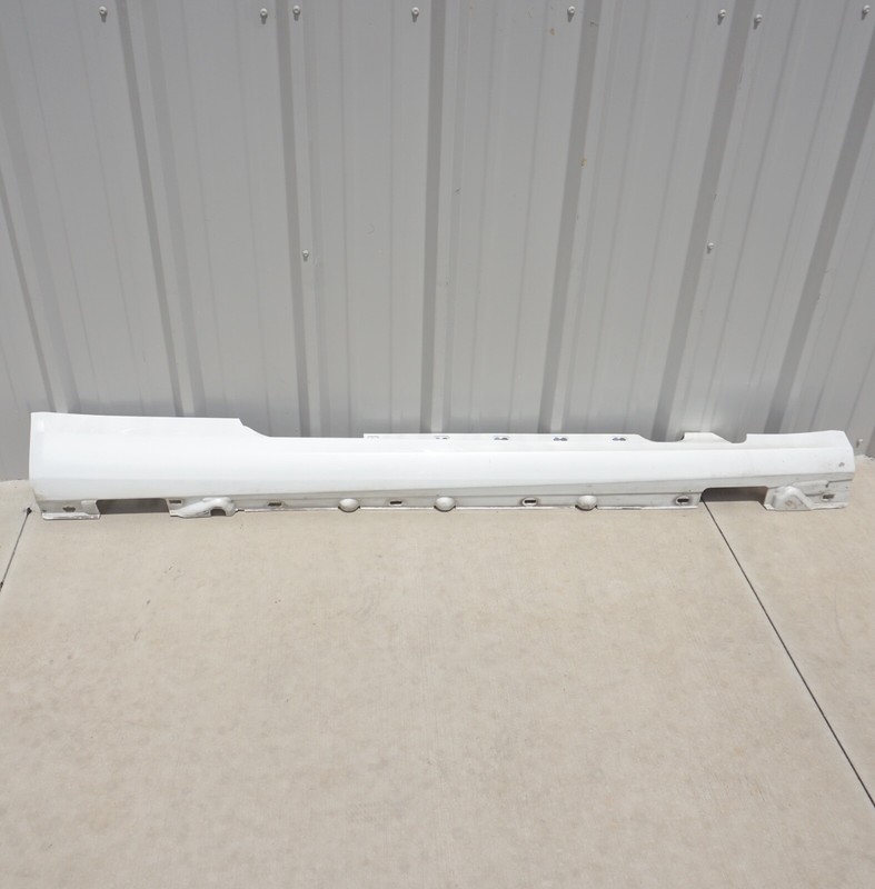 11-17 Mercedes W207 E350 Convertible Right Pass Rocker Panel Skirt Molding OEM