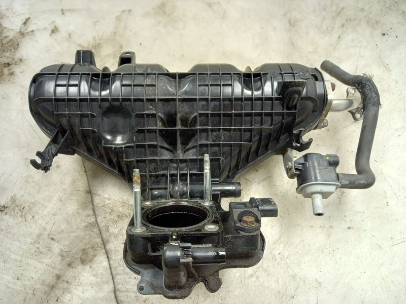 10-18 TOYOTA PRIUS V 1.8L INTAKE MANIFOLD VIN EU