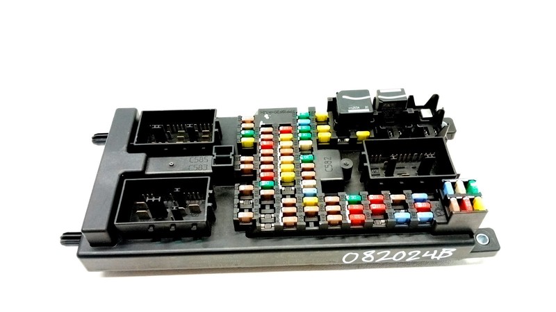 10-15 JAGUAR X351 XJ XJL XJR TRUNK FUSE RELAY CENTER JUNCTION BOX OEM 082024B