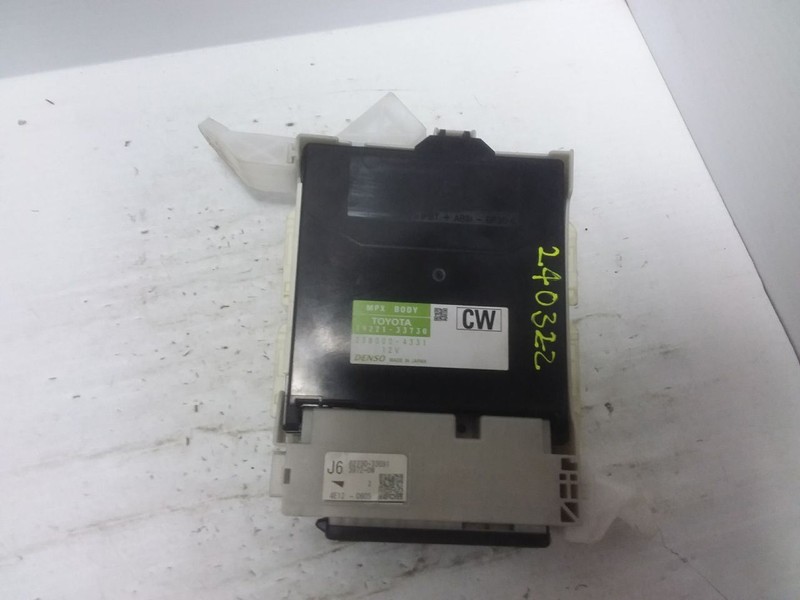 Multiplex Network Body Control Module MPX Fits 14 LEXUS ES300H 89221-33730