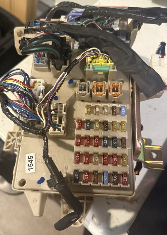 02-04 Toyota Camry 4 Cylinder Fuse Box Engine Japan Built Thru 5/04 38017661