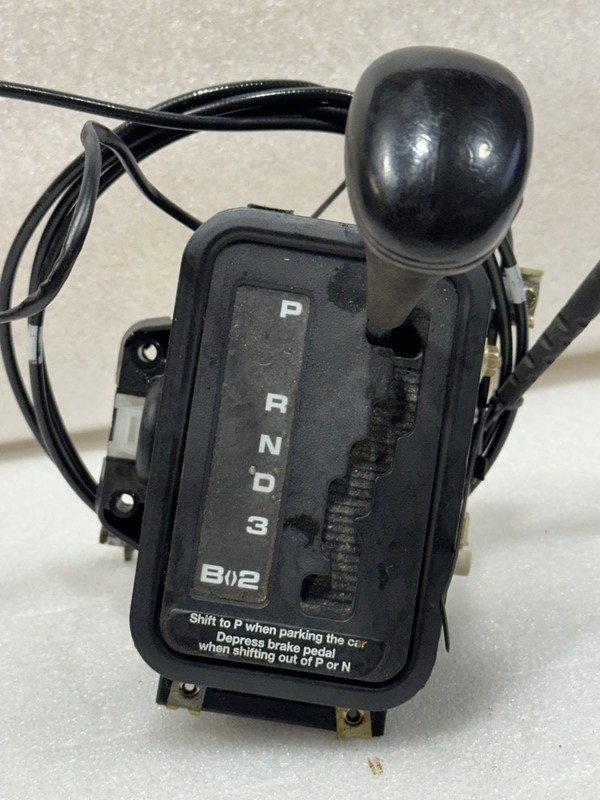 1994 1995 MERCEDES S500 GEAR SHIFTER WITH BLACK KNOB AND LINKAGE