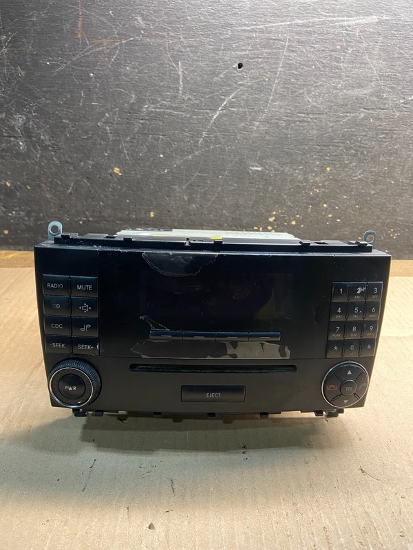 2005-2009 Mercedes CLK320 CLK350 W209 Command CD Player Unit Radio Navi Y7569 DG