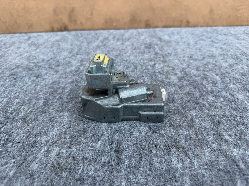 NISSAN 370Z 2009-2012 OEM IGNITION STEERING COLUMN LOCK CYLINDER 48700-JF00C
