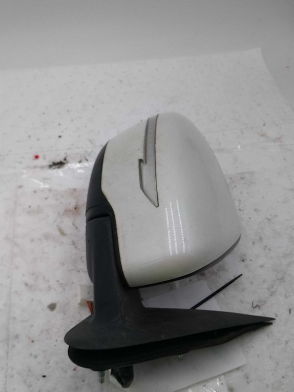 2015 Nissan Juke Right Door Mirror Assembly White OEM 619895 95K Miles